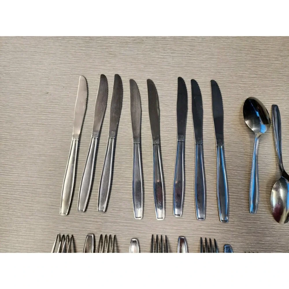 Oneidacraft Vallarta Oneida Stainless‎ Steel Flatware Silverware Lot of 37 Pcs